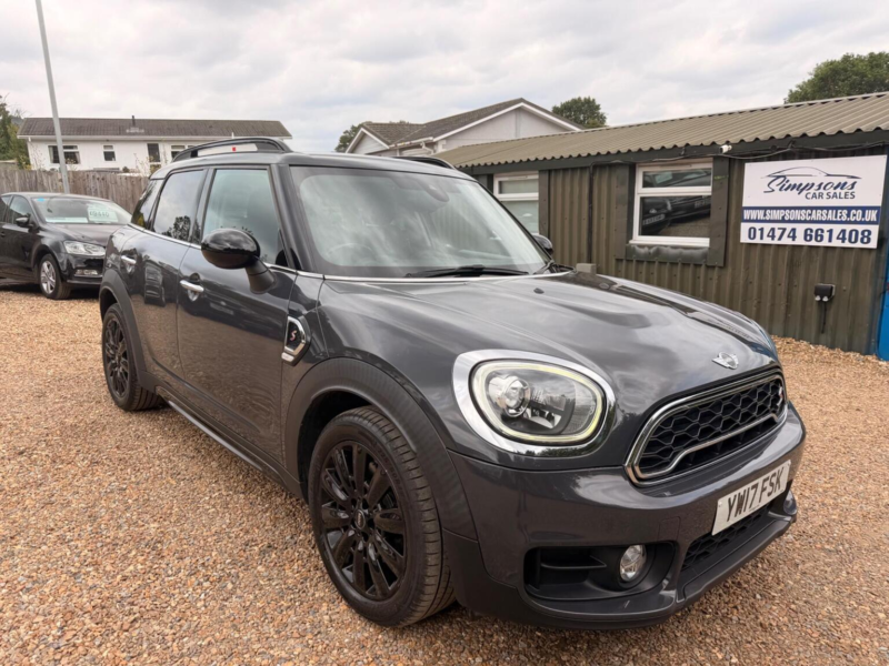 2017 MINI Countryman 2.0 Cooper S Euro 6 (s/s) 5dr in Grey — image 1