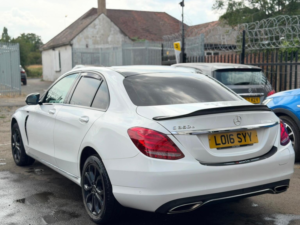 2016 Mercedes-Benz C Class 2.0 C350e 6.4kwh Sport (premium) G-Tronic+ Euro 6 (s/s) 4dr in White — image 4