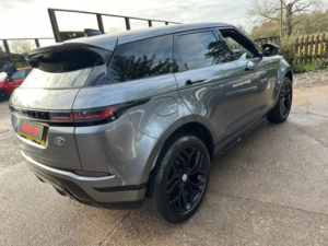 2019 Land Rover Range Rover Evoque 2.0 D180 R-Dynamic Se in Grey — image 3