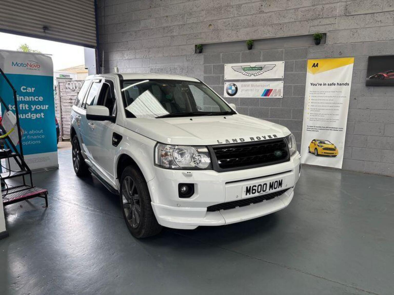 2011 Land Rover Freelander 2 2.2 Sd4 Sport Le Commandshift 4WD Euro 5 5dr in White — image 1