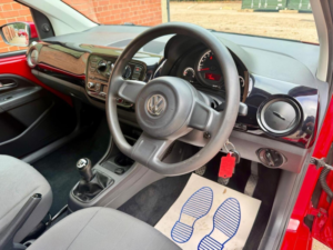 2013 Volkswagen Up! 1.0 Move Up! Euro 5 3dr in Red — image 4