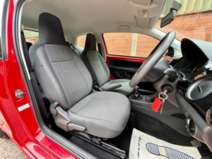 2013 Volkswagen Up! 1.0 Move Up! Euro 5 3dr in Red — image 5