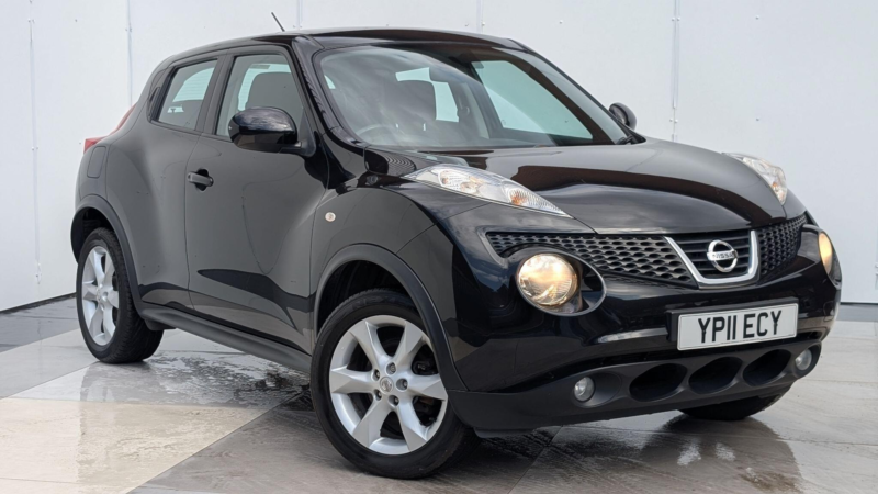 2011 Nissan Juke 1.6 Acenta Euro 5 5dr in Black — image 1