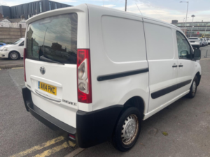 2014 Toyota Proace 2.0 1000 Hdi Fwd L1 H1 5dr in White — image 3