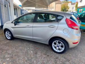 2012 Ford Fiesta 1.3 Zetec in Silver — image 6