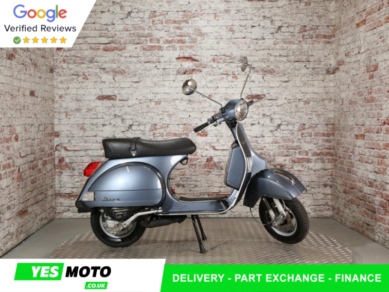 2013 Piaggio Vespa Px 125 in Grey — image 1