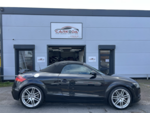 2009 Audi Tt 2.0 Tfsi in Black — image 4