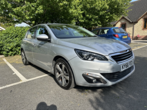2016 Peugeot 308 1.2 Puretech Allure in Silver — image 3