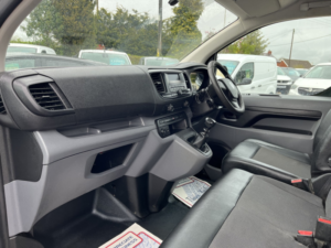 2021 Vauxhall Vivaro 1.5 Turbo D 2700 Edition in White — image 3