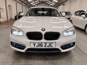 2016 BMW 1 Series 1.5 118i Sport 3-Door in White — image 5