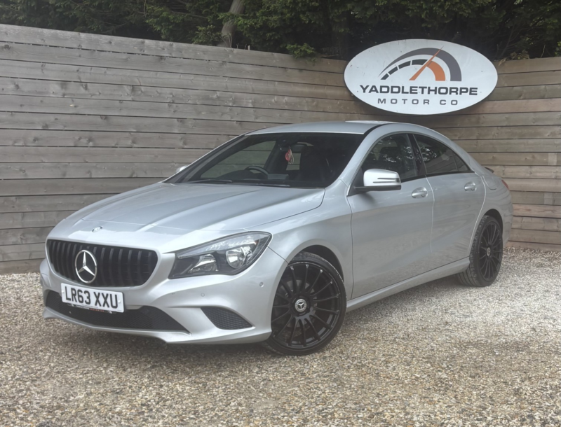 2013 Mercedes-Benz Cla 2.1 Cla220 Cdi Sport in Silver — image 1
