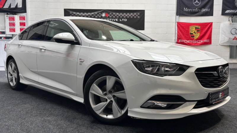 2019 Vauxhall Insignia 1.5i Turbo Gpf Sri Vx Line Nav Grand Sport Euro 6 (s/s) 5dr in White — image 1