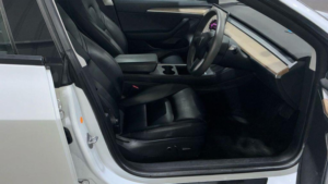 2022 Tesla Model 3 Standard Range Plus Auto Rwd 4dr in White — image 2