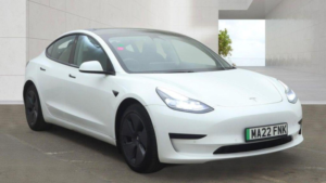 2022 Tesla Model 3 Standard Range Plus Auto Rwd 4dr in White — image 6