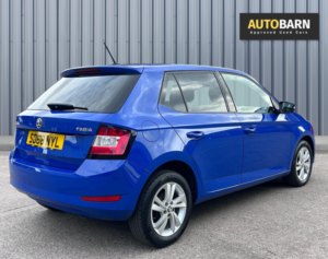 2018 Skoda Fabia 1.0 Se Hatchback 5dr Petrol Manual Euro 6 (s/s) (75 Ps) in Blue — image 4