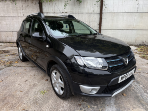 2016 Dacia Sandero Stepway 0.9 Stepway Laureate Tce 90 in Black — image 2