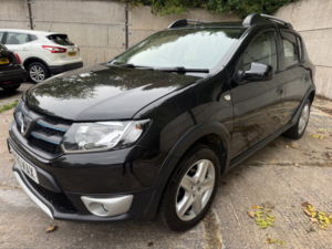 2016 Dacia Sandero Stepway 0.9 Stepway Laureate Tce 90 in Black — image 6