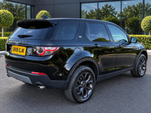 2019 Land Rover Discovery Sport 2.0 Td4 Landmark Auto 4WD Euro 6 (s/s) 5dr in Black — image 5