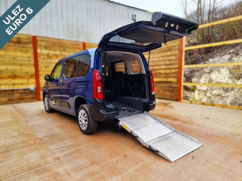 2019 Citroen Berlingo 3 SEAT Auto Wheelchair Accessible Disabled Access Ramp Car in Blue — image 1