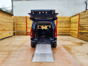 2019 Citroen Berlingo 3 SEAT Auto Wheelchair Accessible Disabled Access Ramp Car in Blue — image 3