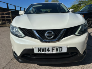 2014 Nissan Qashqai 1.2 Dig-T Acenta in White — image 4