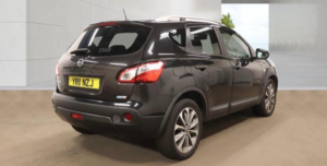 2011 Nissan Qashqai 1.5 Dci Tekna 2WD Euro 5 5dr in Black — image 4