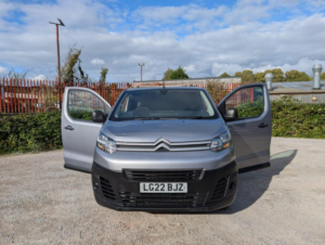 2022 Citroen Dispatch 1.5 Bluehdi 1000 Enterprise Pro M Fwd 2 Euro 6 (s/s) 6dr in Grey — image 4