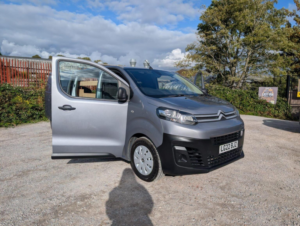 2022 Citroen Dispatch 1.5 Bluehdi 1000 Enterprise Pro M Fwd 2 Euro 6 (s/s) 6dr in Grey — image 6