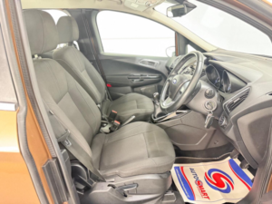 2012 Ford B-Max 1.5 Tdci Zetec in Gold — image 5