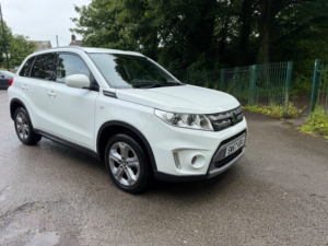 2018 Suzuki Vitara Sz-T Allgrip in White — image 2