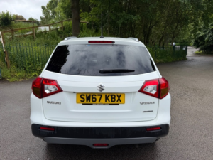 2018 Suzuki Vitara Sz-T Allgrip in White — image 5