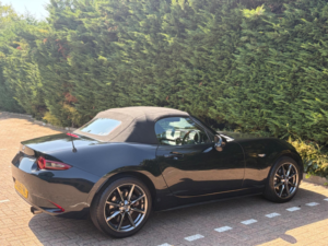 2016 Mazda Mx-5 2.0 Skyactiv-G Sport Nav Euro 6 2dr in Black — image 6