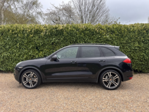 2013 Porsche Cayenne 3.0 H V6 S in Black — image 6