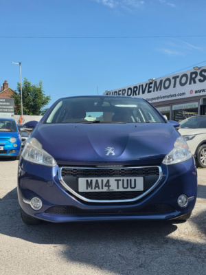 2014 Peugeot 208 1.2 Vti Active Euro 5 5dr in Blue — image 2