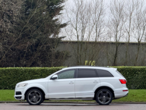 2013 Audi Q7 3.0 Tdi V6 S Line Plus Tiptronic Quattro Euro 5 (s/s) 5dr in White — image 4