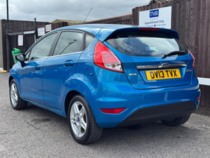 2013 Ford Fiesta 1.0t Ecoboost Zetec Euro 5 (s/s) 5dr in Blue — image 2