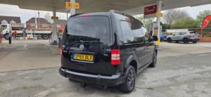 2016 Volkswagen Caddy Life 1.6 Tdi Cr in Black — image 3