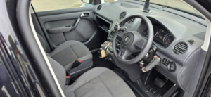 2016 Volkswagen Caddy Life 1.6 Tdi Cr in Black — image 5