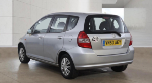 2003 Honda Jazz 1.4 I-Dsi Se CVT-7 5dr in Silver — image 2