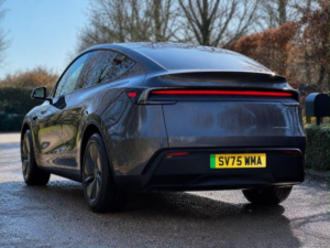 2025 Tesla Model Y 84.7kwh Long Range Auto Rwd 5dr in Grey — image 6