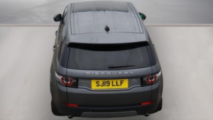 2019 Land Rover Discovery Sport Td4 Se Tech in Grey — image 3