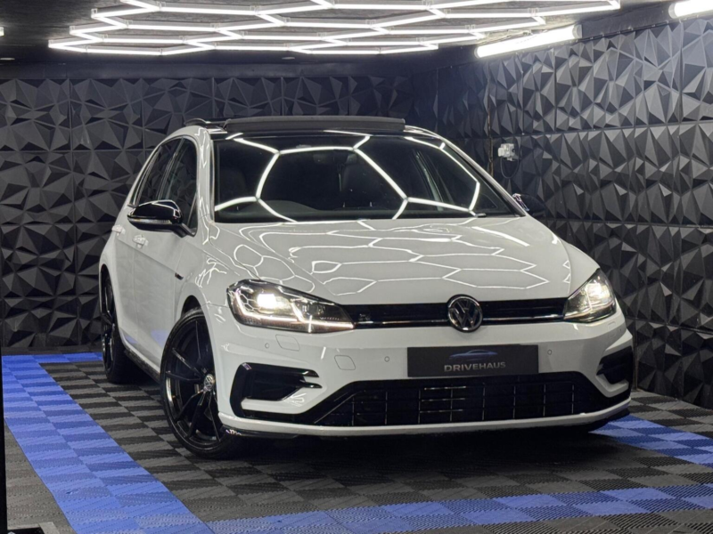 2019 Volkswagen Golf 2.0 Tsi R DSG 4motion Euro 6 (s/s) 5dr in White — image 1