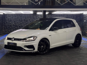 2019 Volkswagen Golf 2.0 Tsi R DSG 4motion Euro 6 (s/s) 5dr in White — image 3