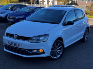 2015 Volkswagen Polo 1.2 Tsi Bluemotion Tech Se Design in White — image 3