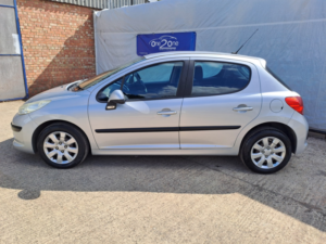 2007 Peugeot 207 1.4 16v S in Silver — image 2