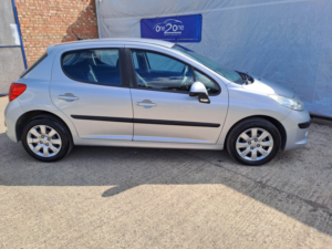 2007 Peugeot 207 1.4 16v S in Silver — image 6