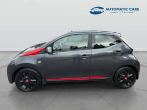 2014 Toyota Aygo Automatic Vvt-I X-Play X-Shift in Grey — image 4