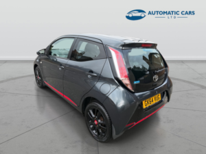 2014 Toyota Aygo Automatic Vvt-I X-Play X-Shift in Grey — image 5