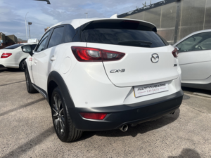 2017 Mazda Cx-3 1.5 Skyactiv-D Sport Nav in White — image 4