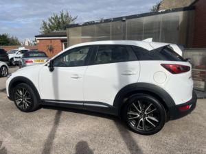 2017 Mazda Cx-3 1.5 Skyactiv-D Sport Nav in White — image 5